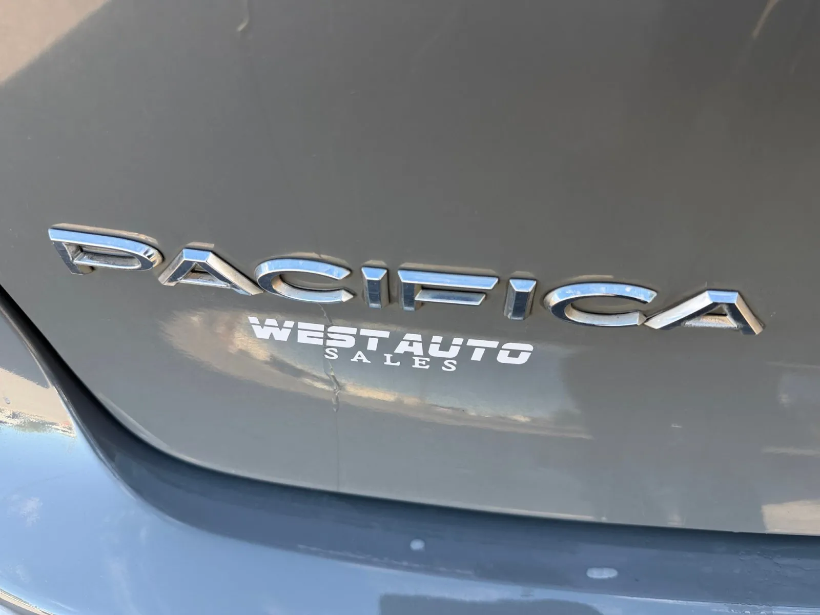 Chrysler Pacifica photo 28