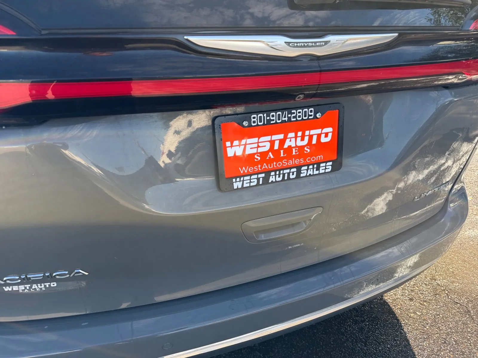 Chrysler Pacifica photo 27