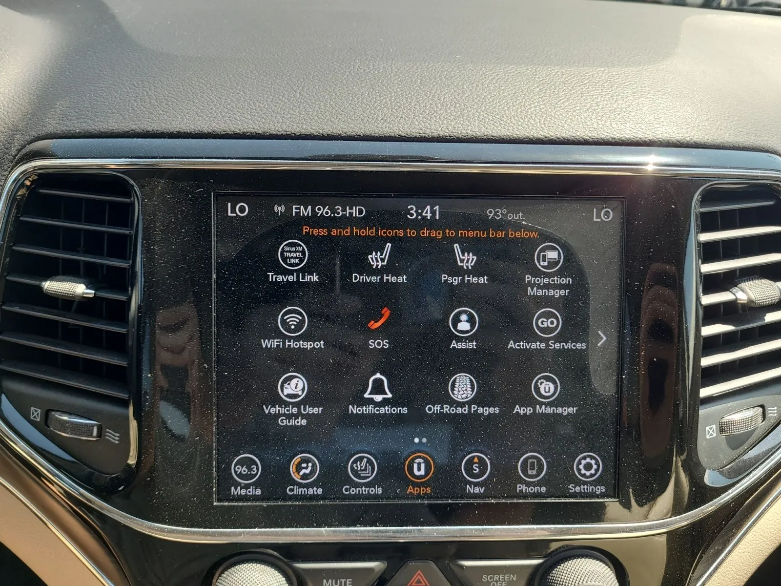 Jeep Grand Cherokee photo 25