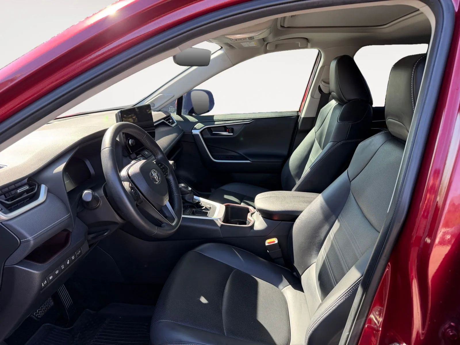 Toyota RAV4 photo 9