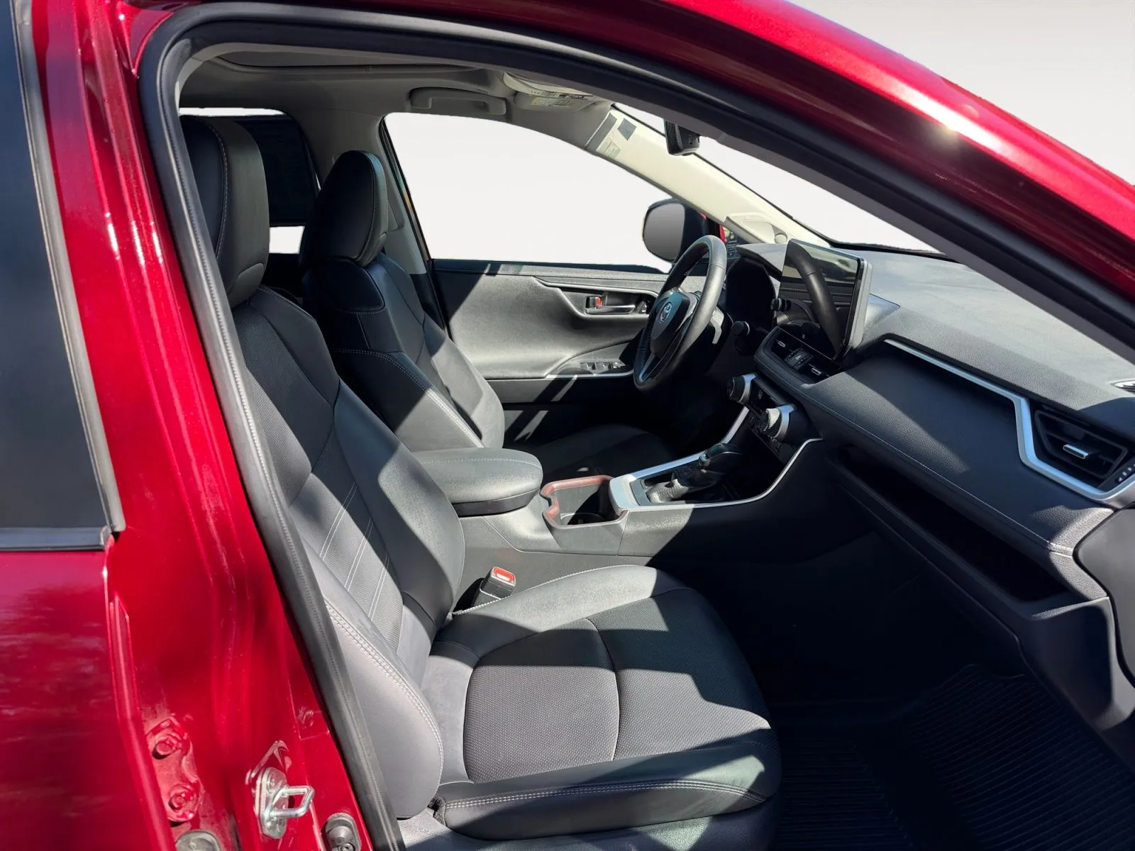 Toyota RAV4 photo 15