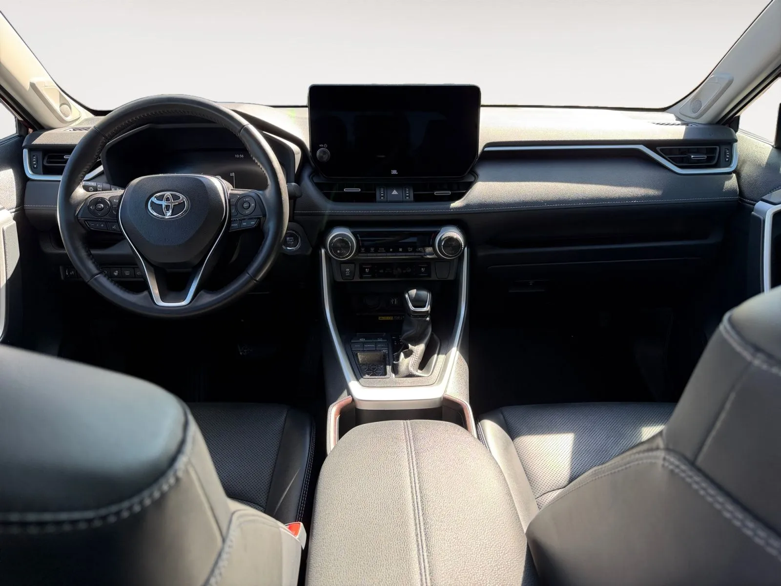 Toyota RAV4 photo 10