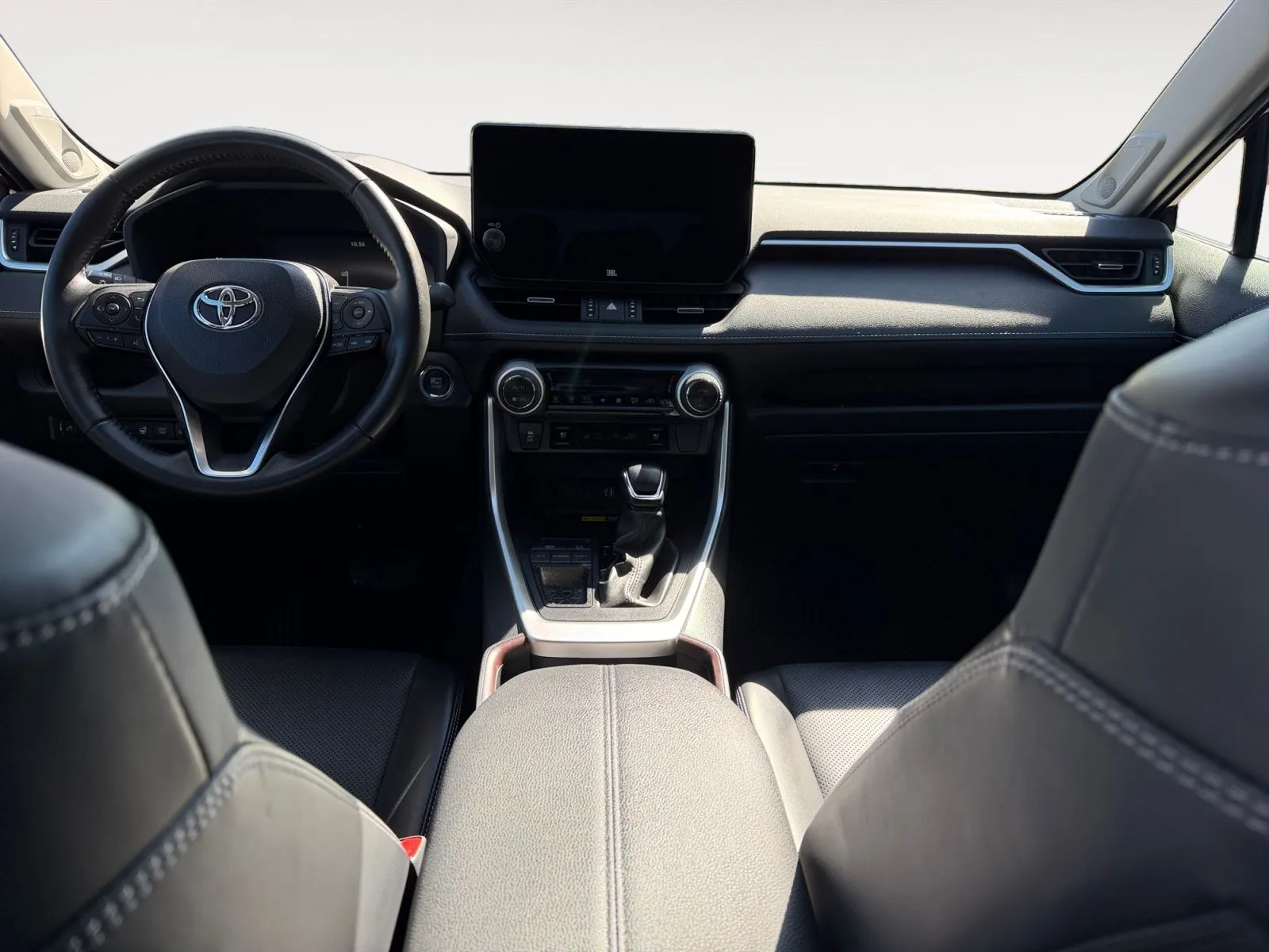 Toyota RAV4 photo 11