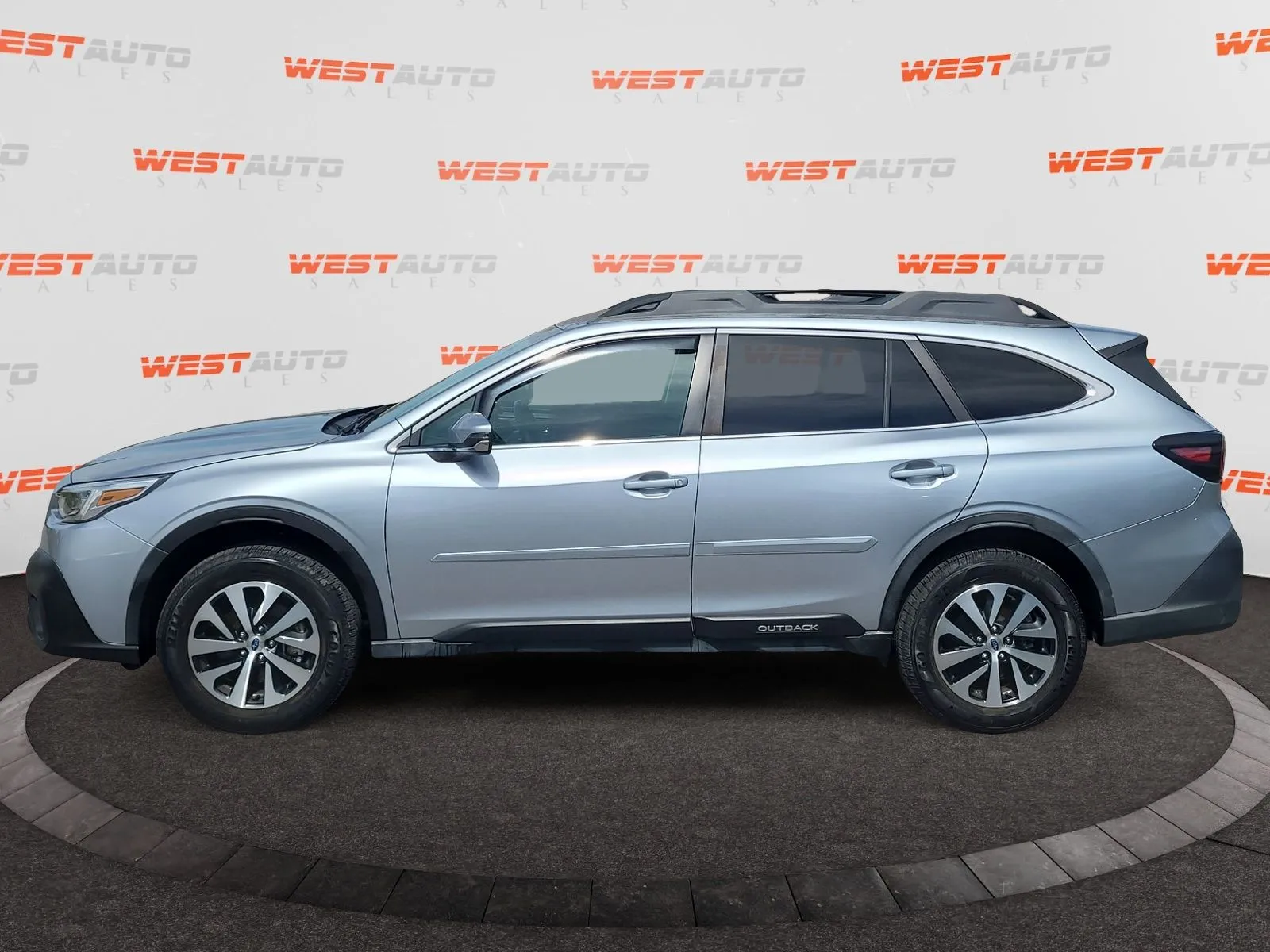 Subaru Outback photo 2
