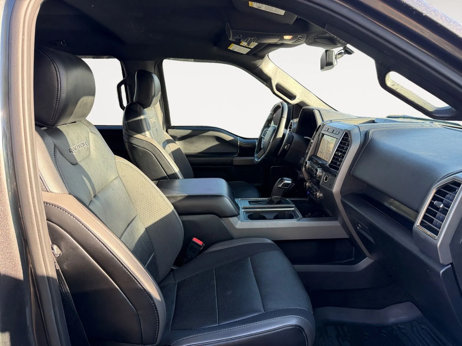 Ford F-150 photo 15