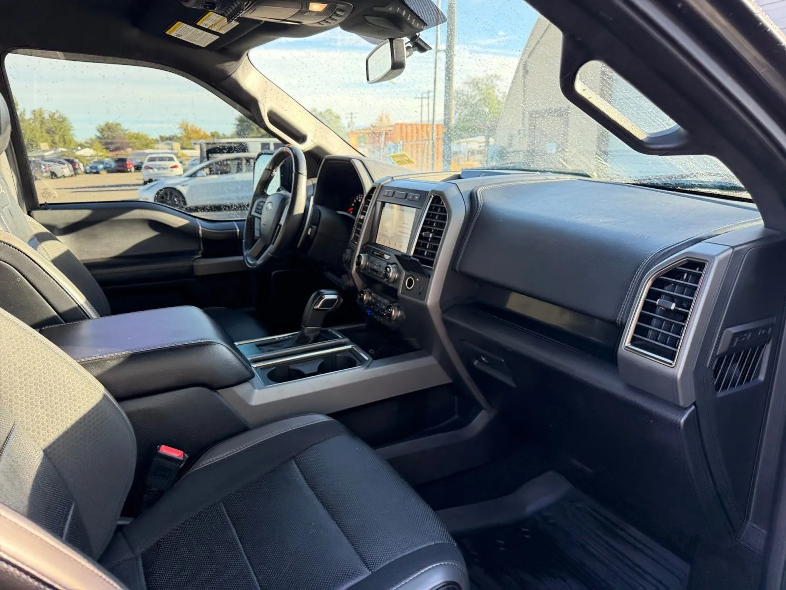 Ford F-150 photo 16