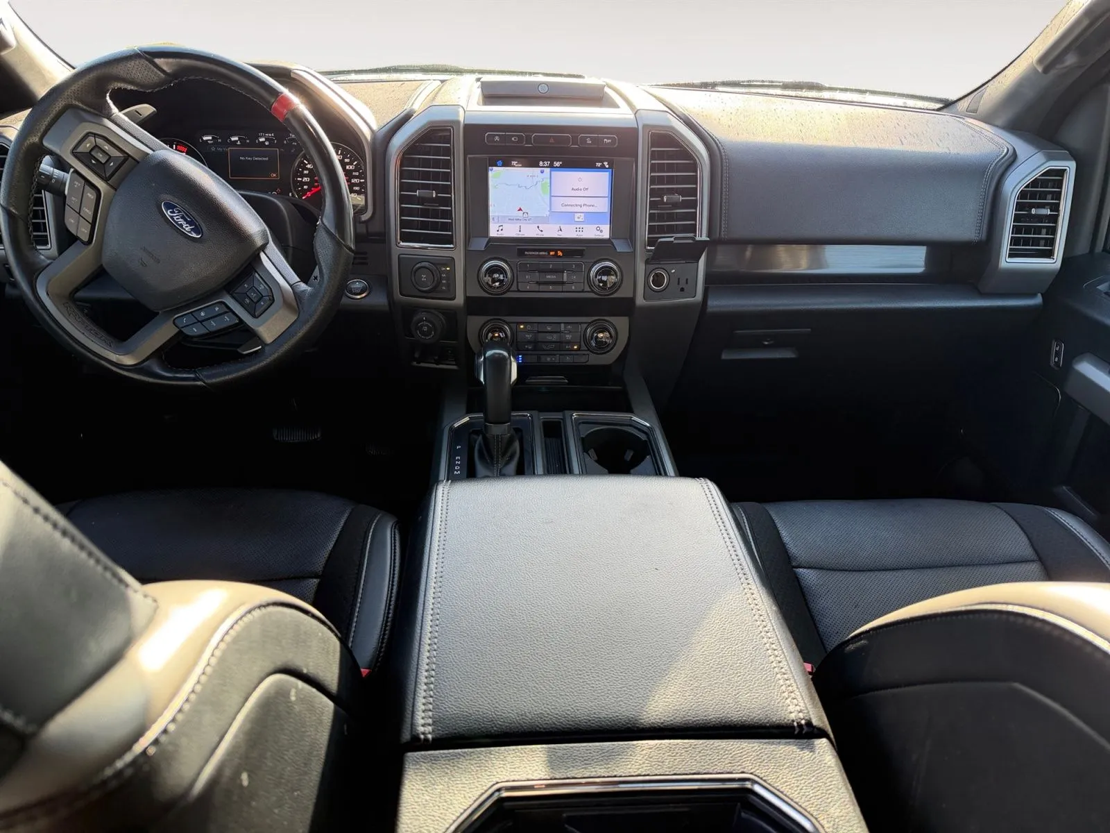 Ford F-150 photo 10