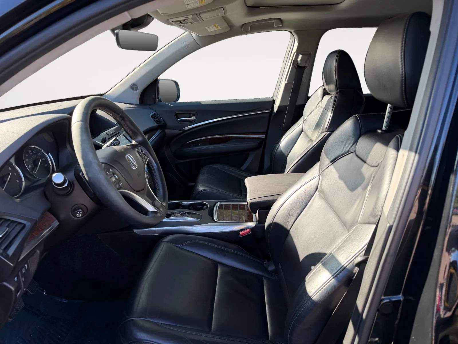 Acura MDX photo 9