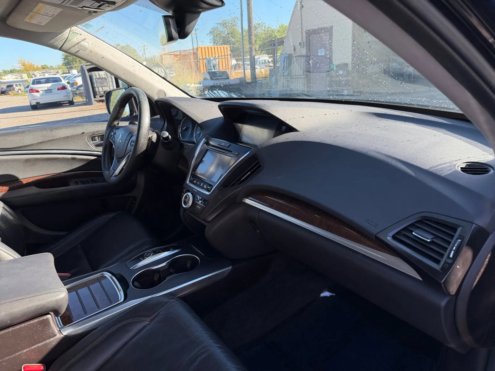 Acura MDX photo 16