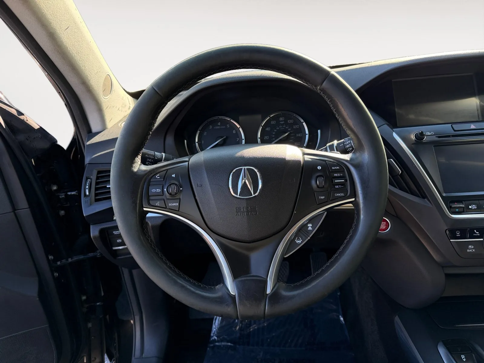 Acura MDX photo 12