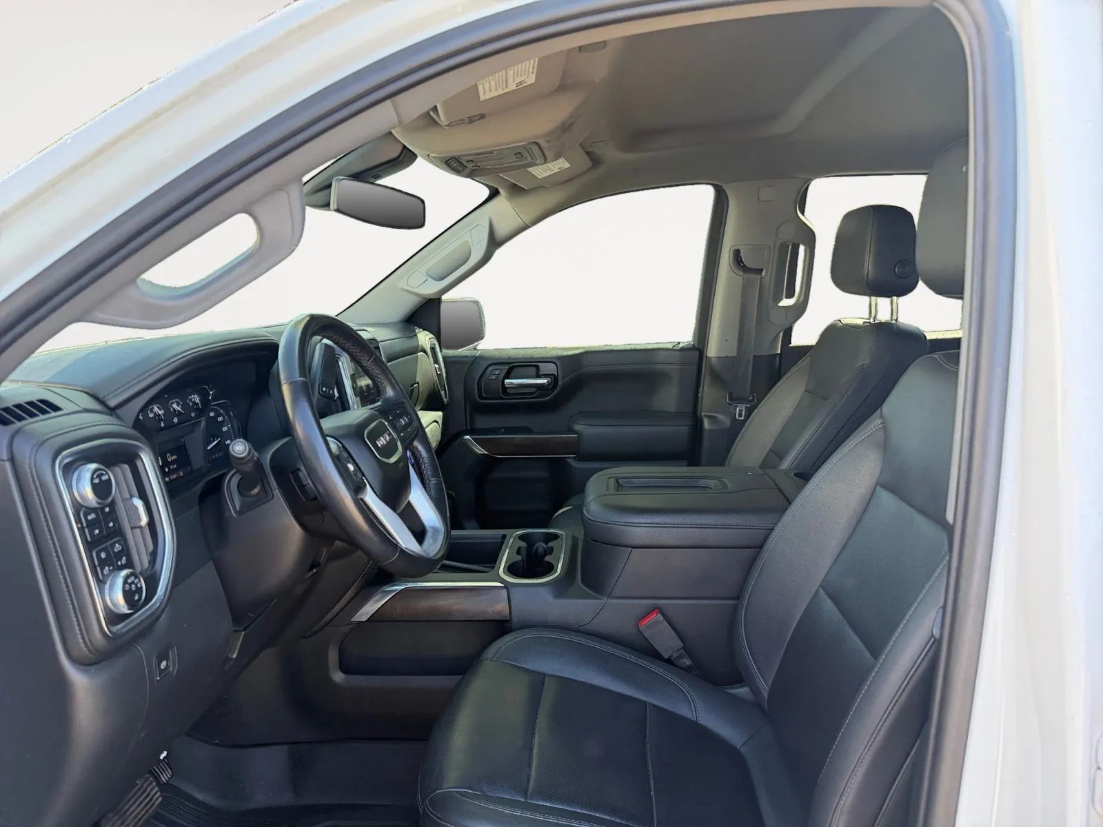 GMC Sierra photo 9