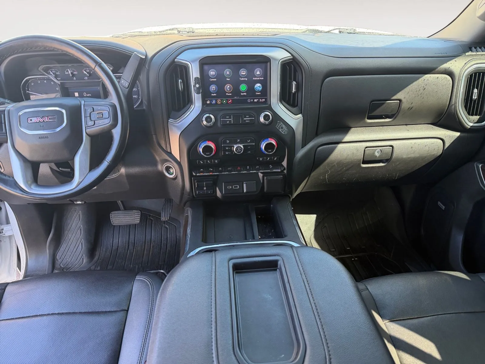 GMC Sierra photo 10