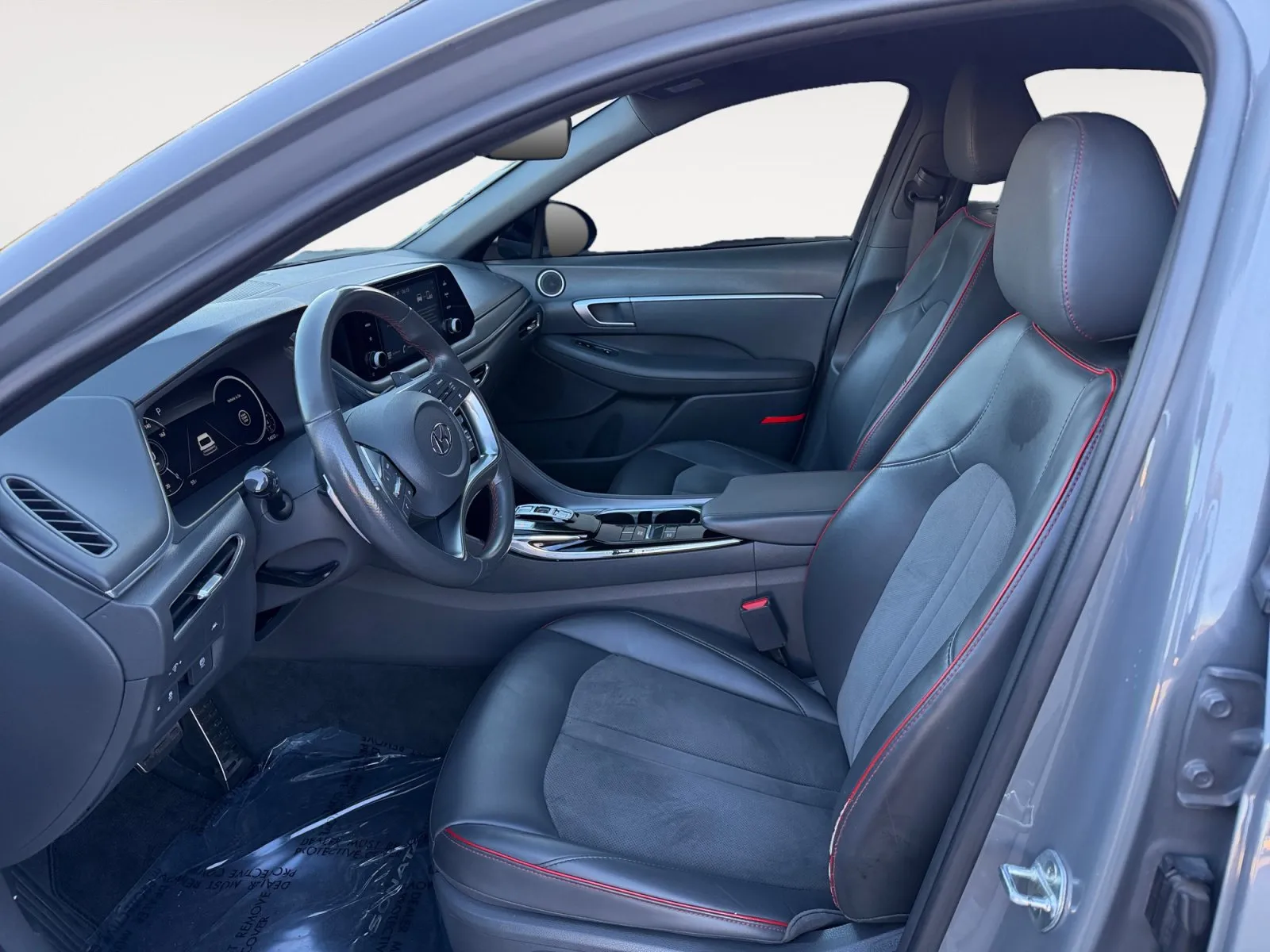 Hyundai Sonata photo 9