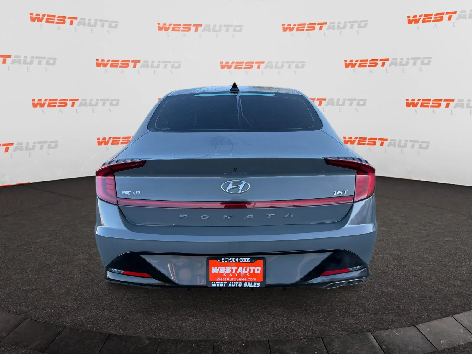 Hyundai Sonata photo 4