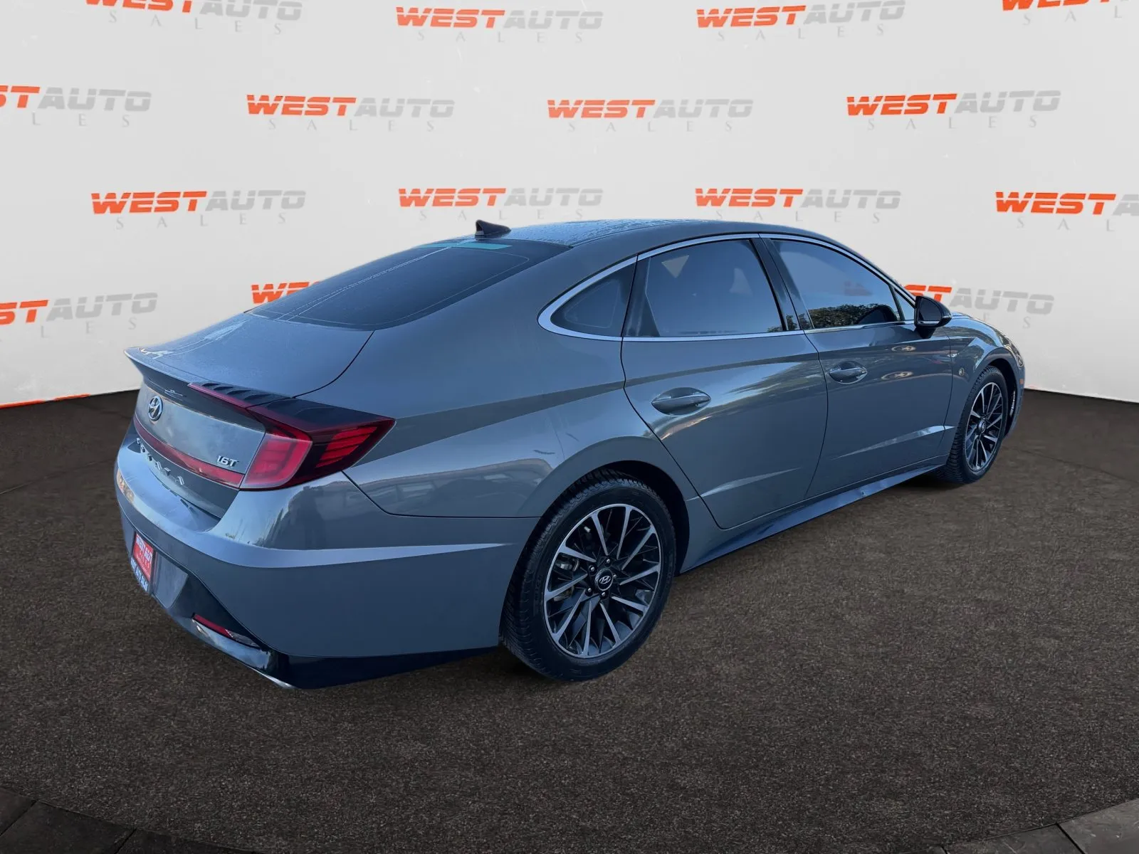 Hyundai Sonata photo 5