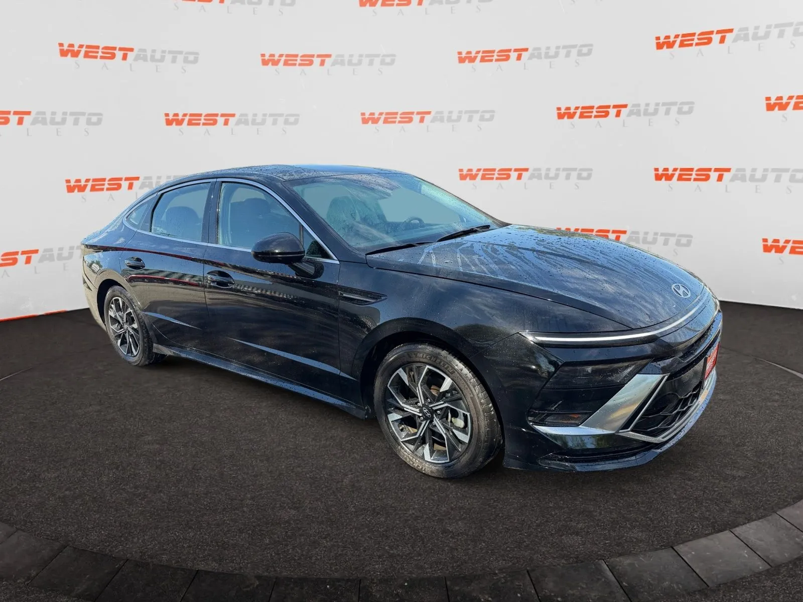 Hyundai Sonata photo 7