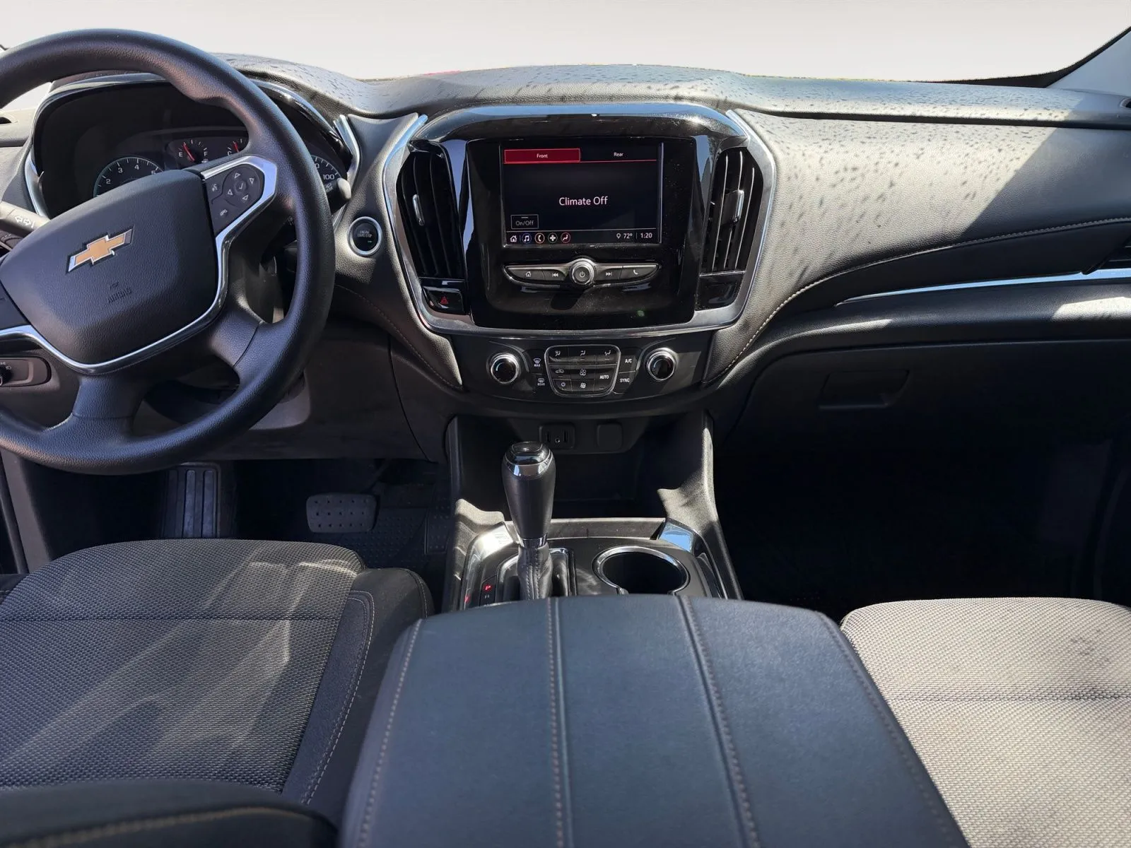 Chevrolet Traverse photo 11