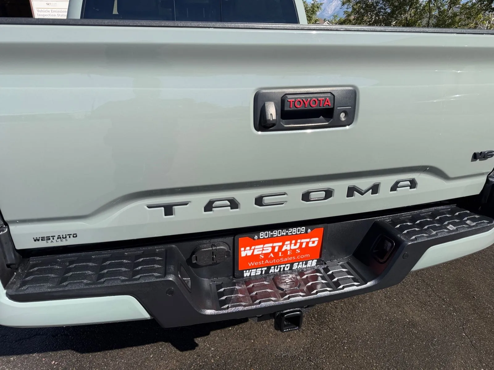Toyota Tacoma photo 34