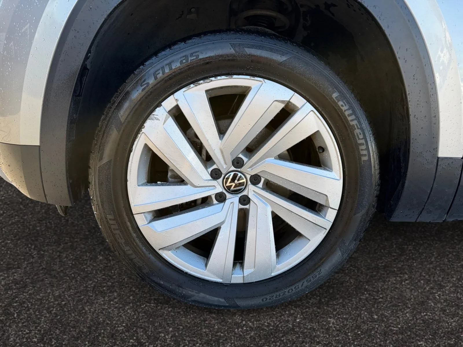 Volkswagen Atlas photo 14