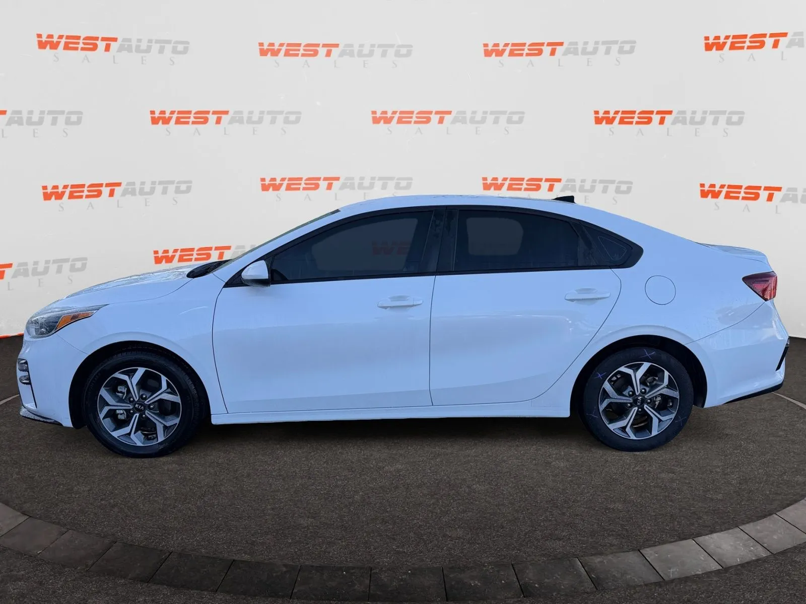 Kia Forte photo 2