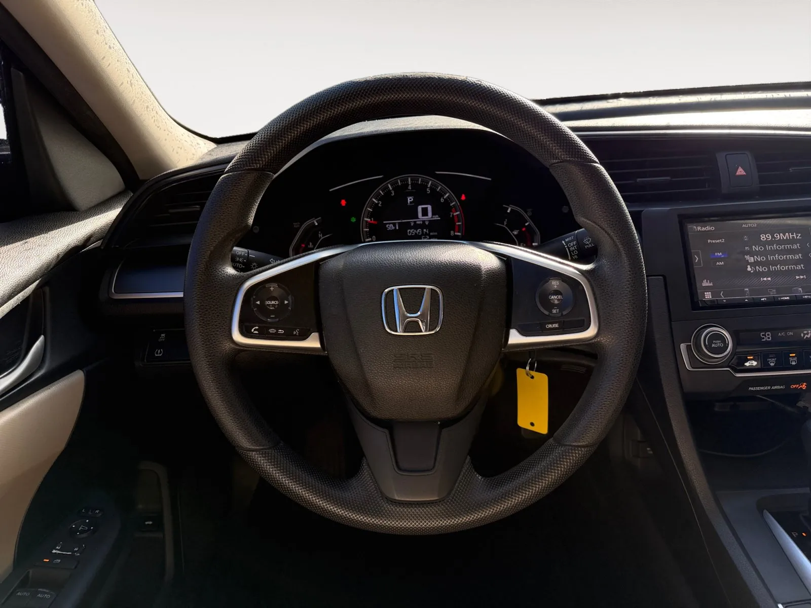 Honda Civic photo 12