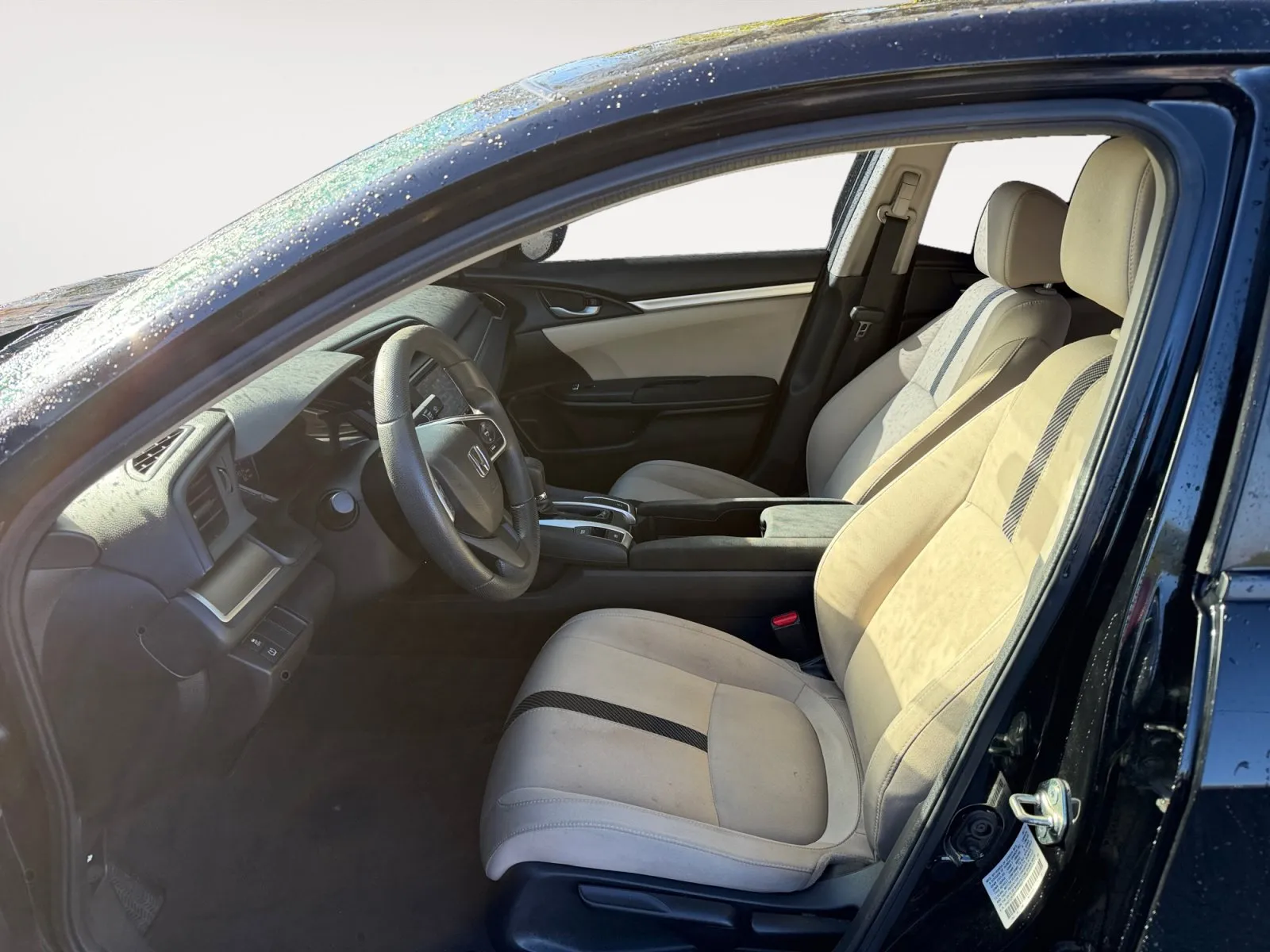Honda Civic photo 9