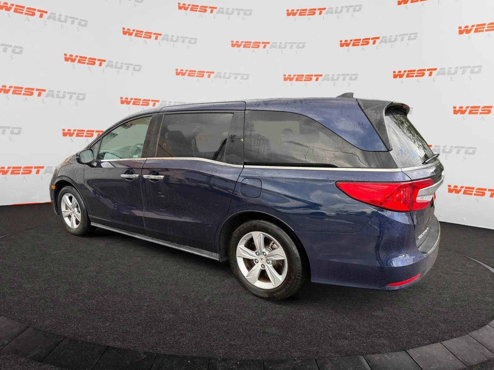 Honda Odyssey photo 3