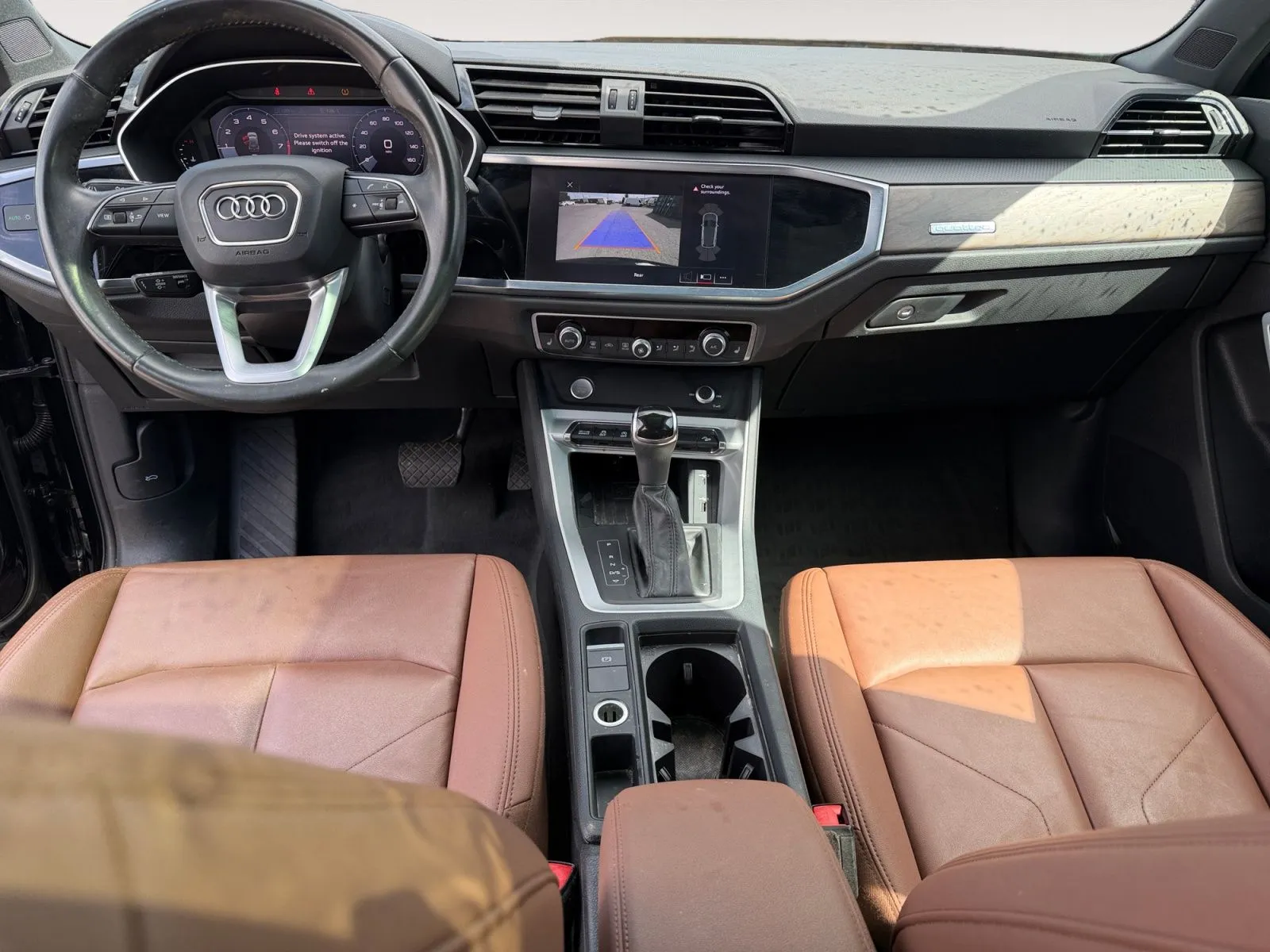 Audi Q3 photo 10