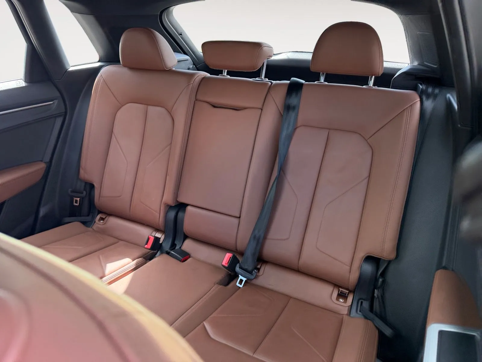 Audi Q3 photo 13