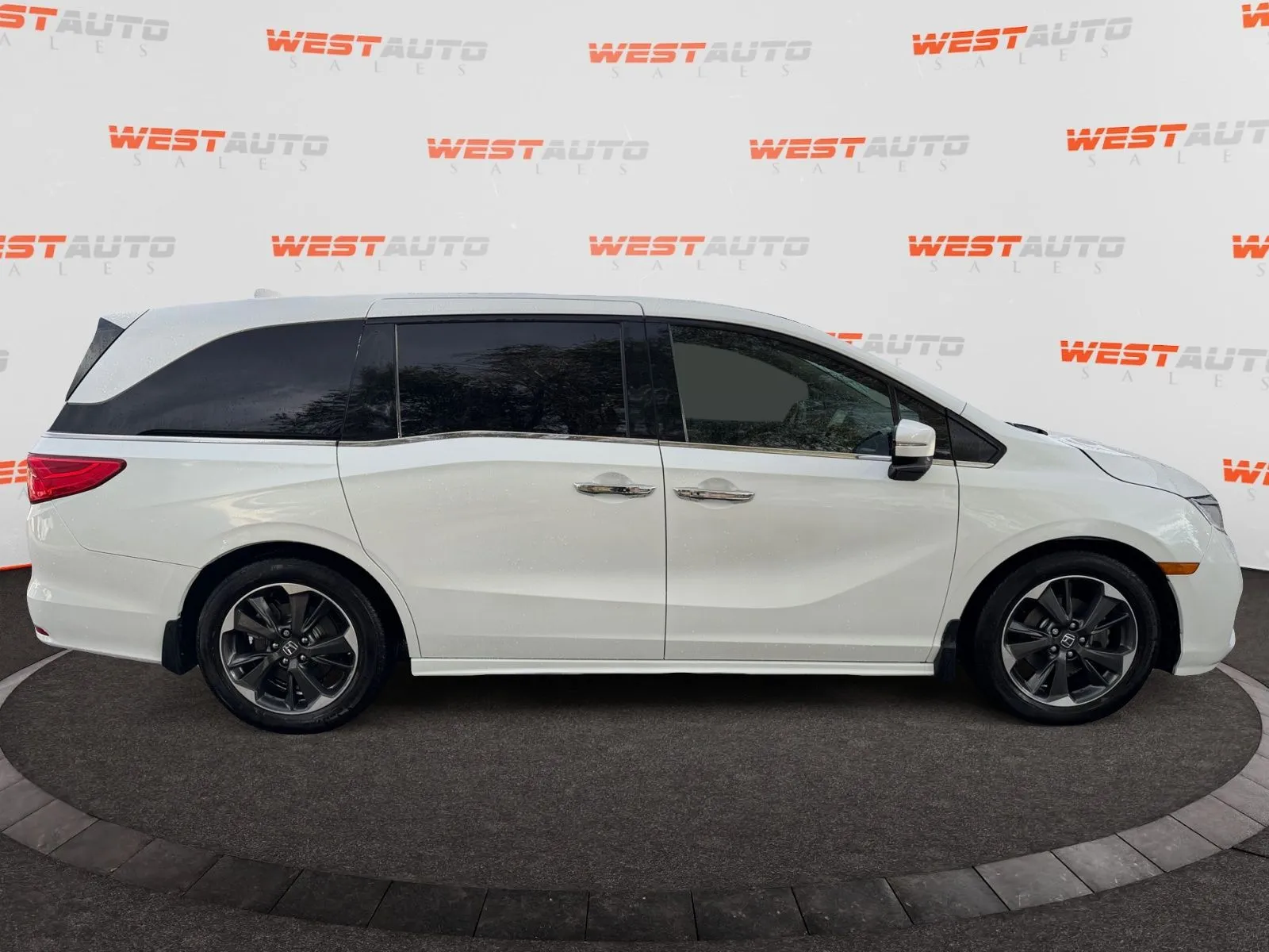 Honda Odyssey photo 6