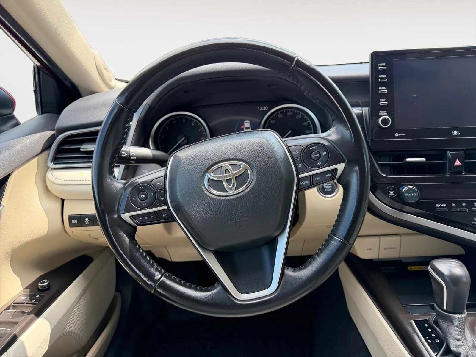 Toyota Camry photo 12