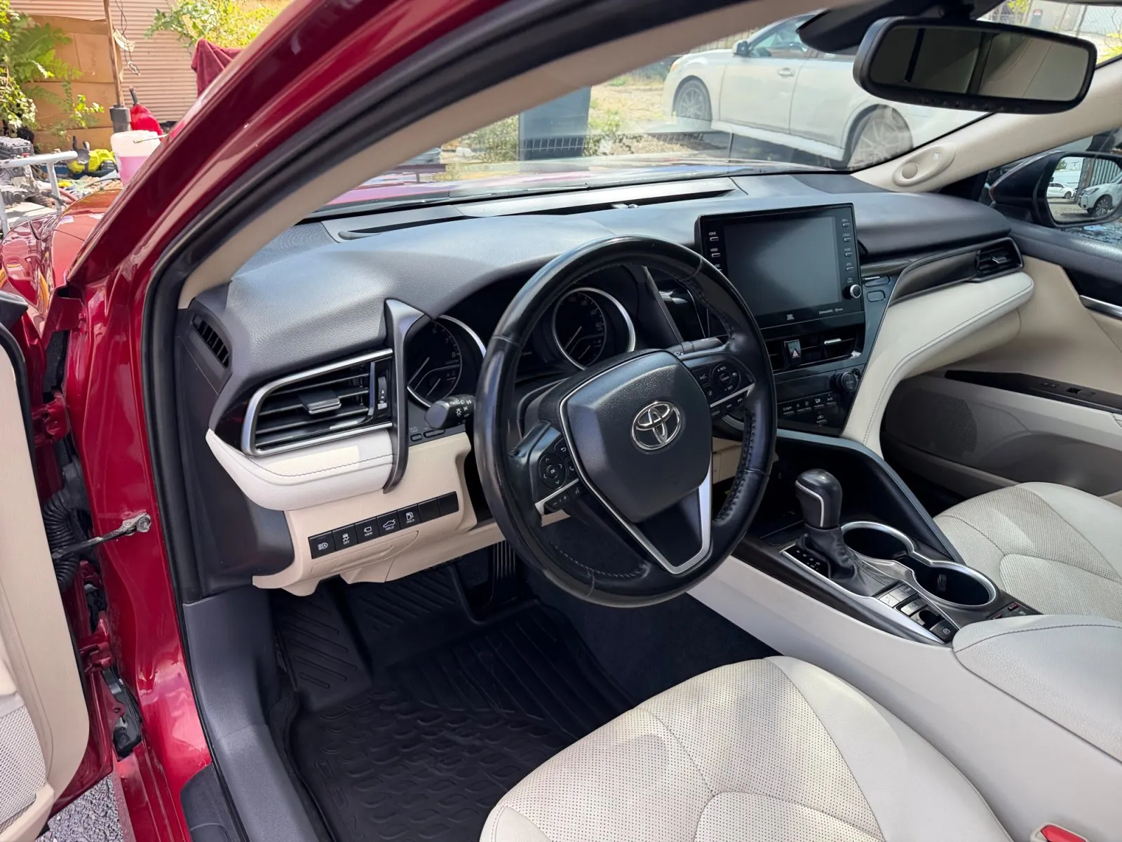 Toyota Camry photo 18