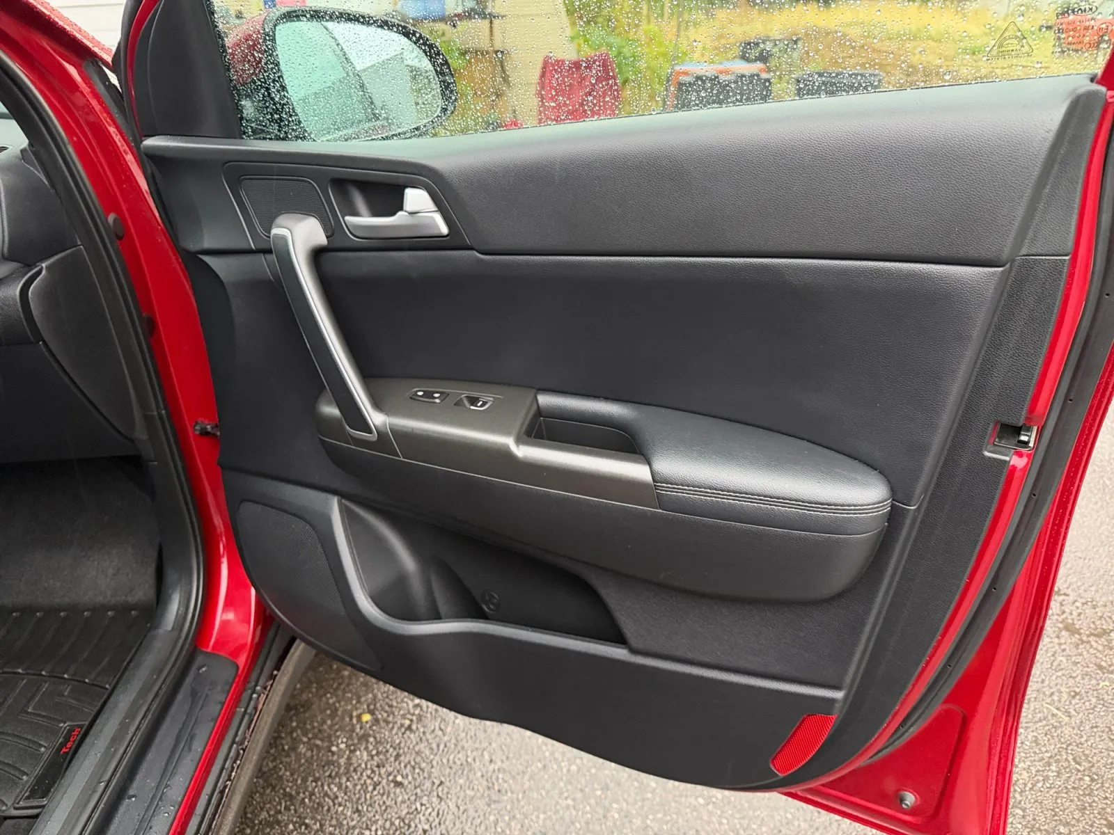 Kia Sportage photo 17