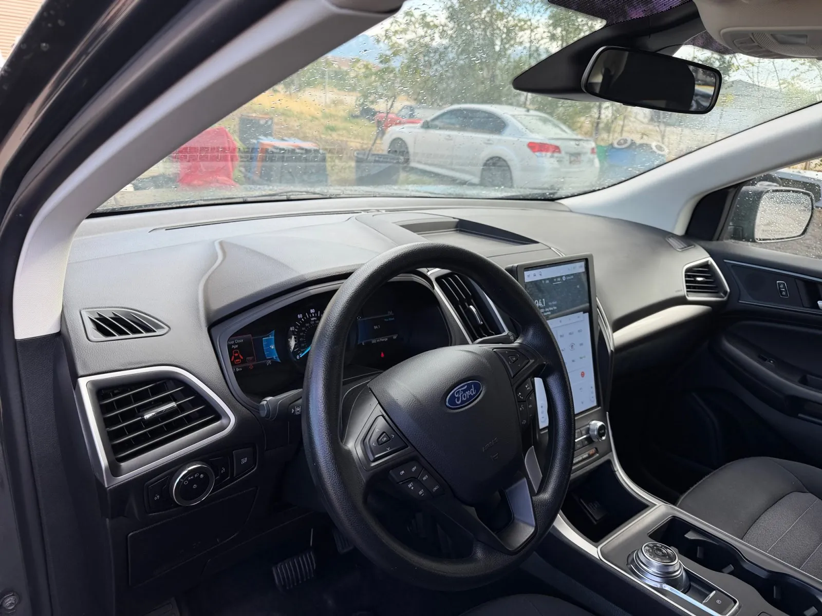 Ford Edge photo 18