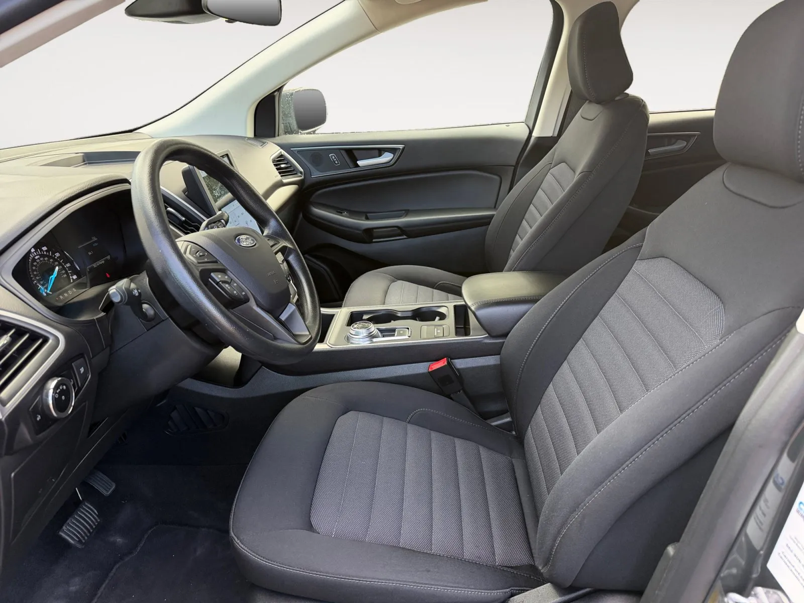 Ford Edge photo 9