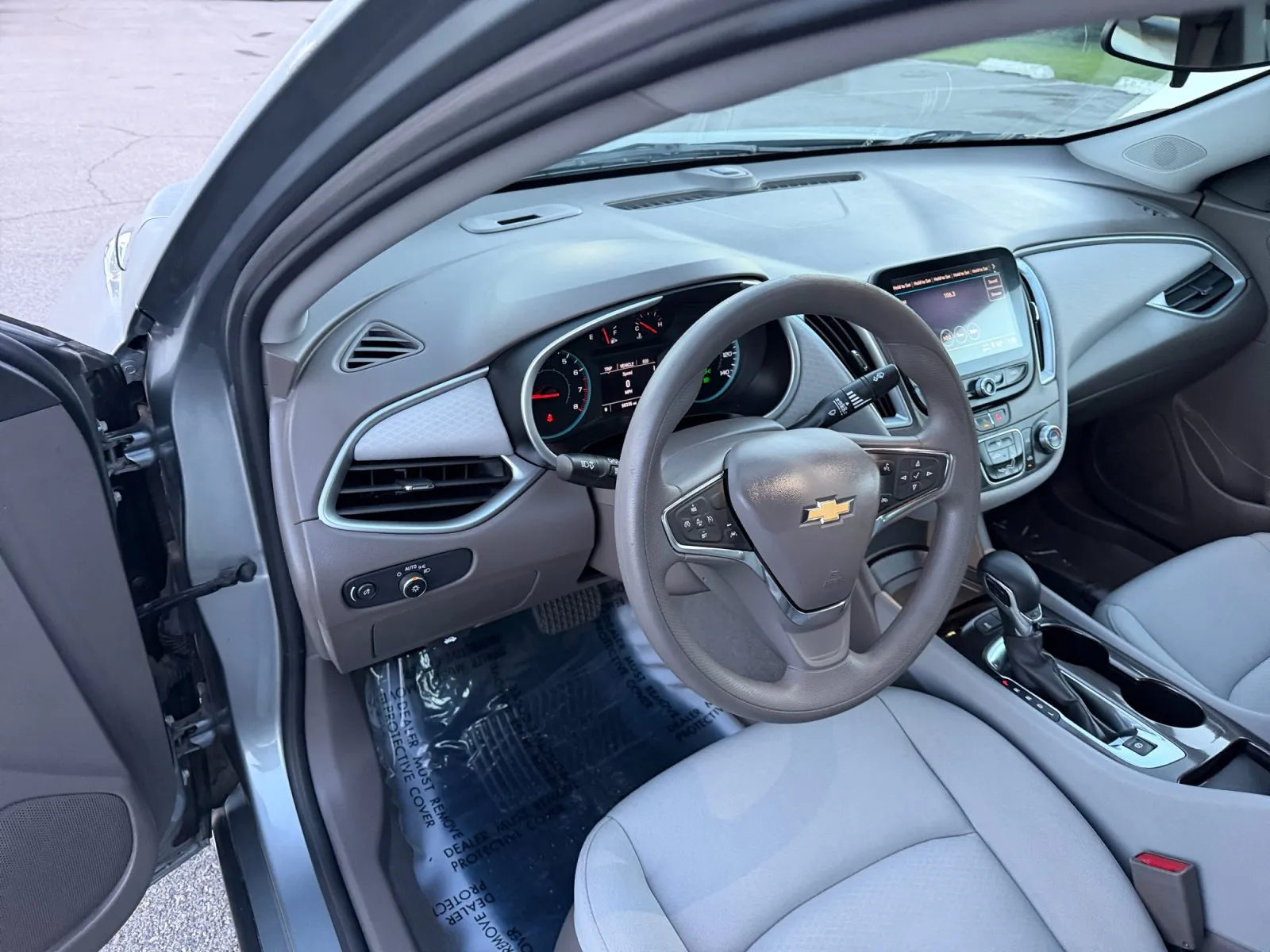 Chevrolet Malibu photo 18