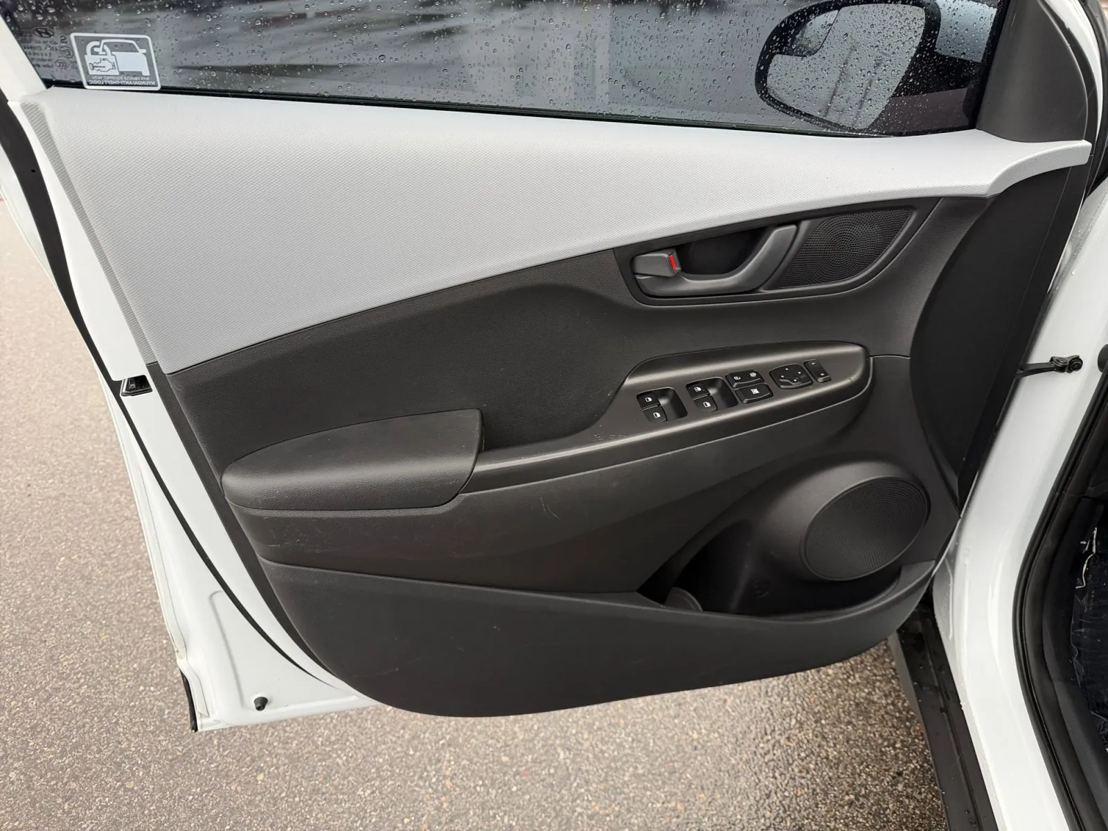 Hyundai Kona photo 19