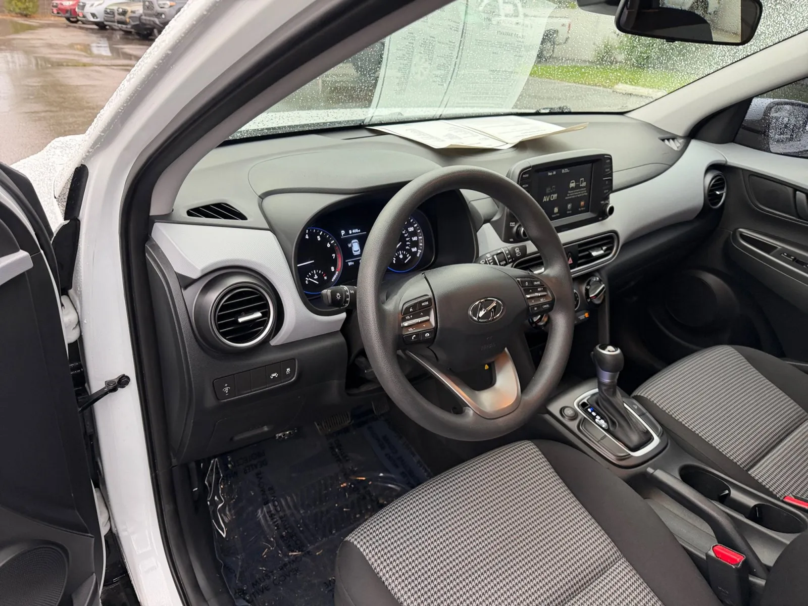 Hyundai Kona photo 18
