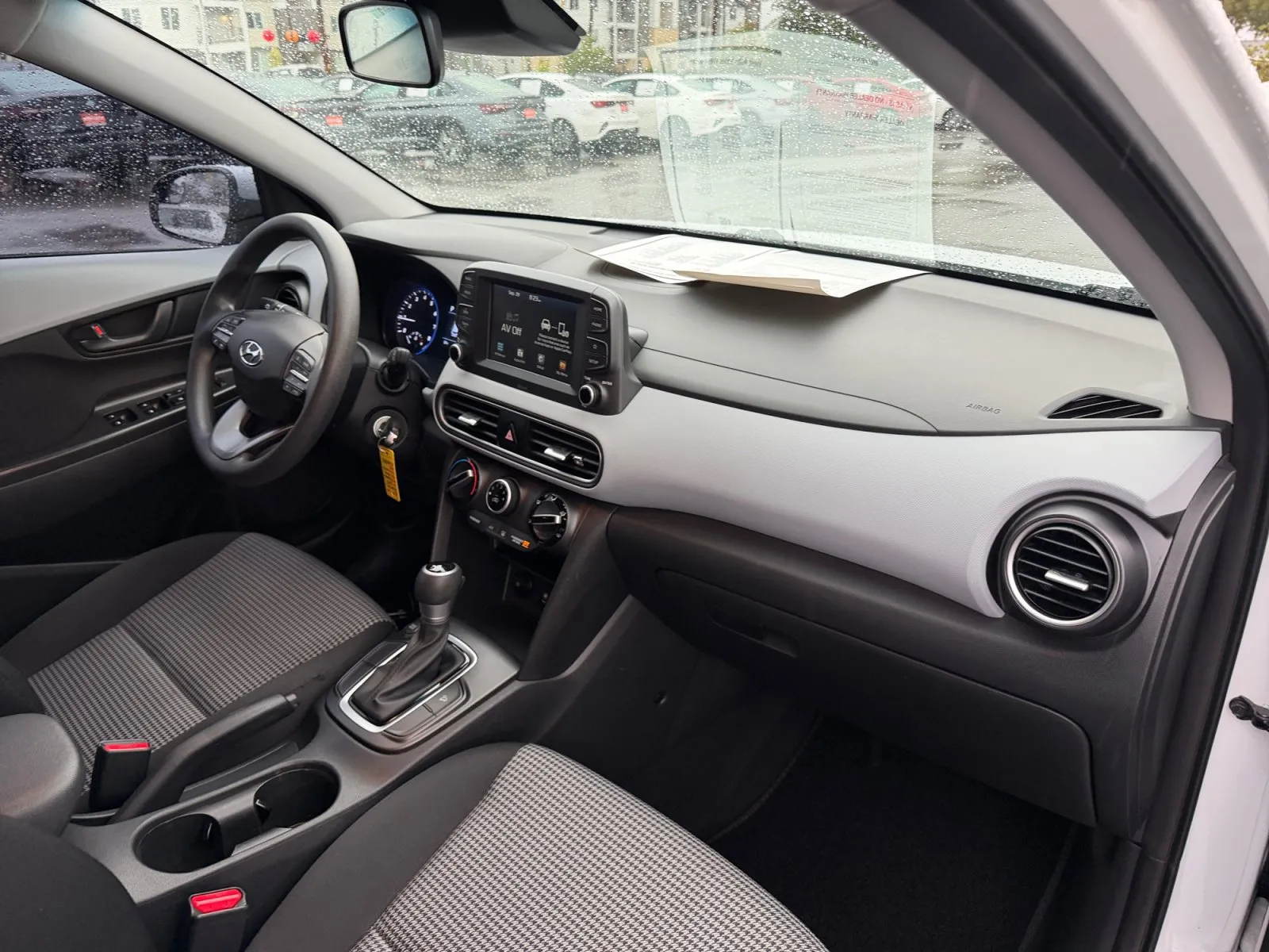 Hyundai Kona photo 16