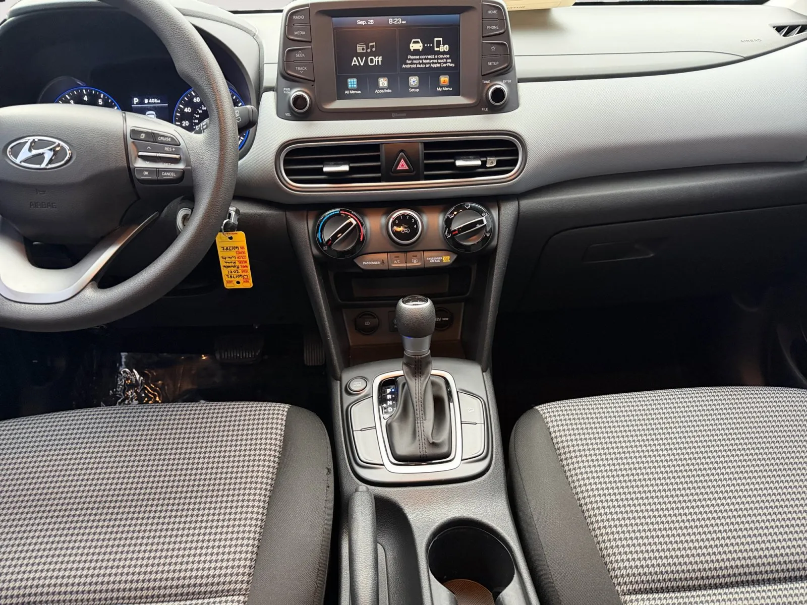 Hyundai Kona photo 11