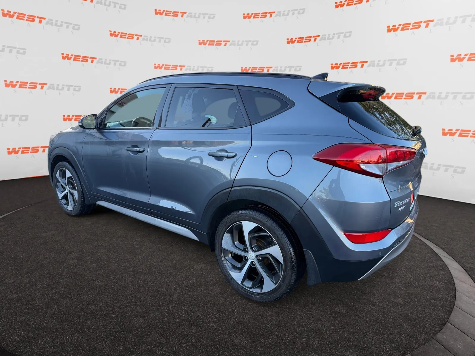 Hyundai Tucson photo 3
