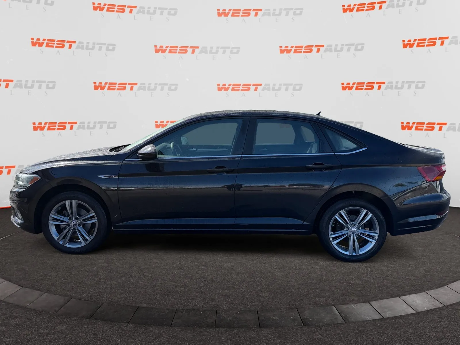 Volkswagen Jetta photo 2