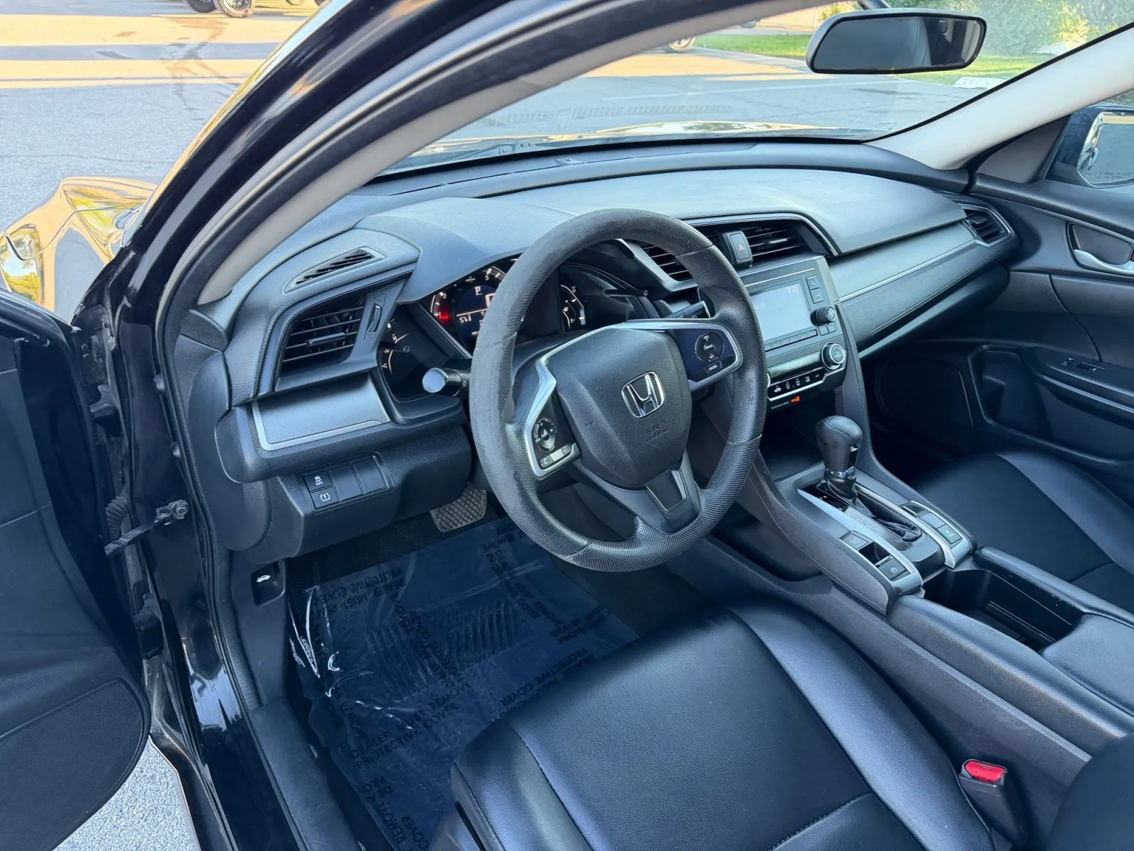 Honda Civic photo 18