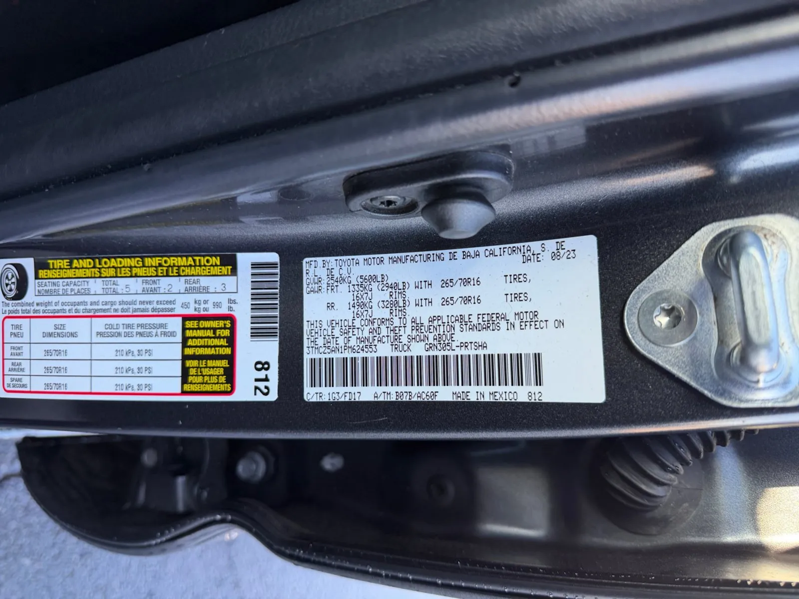 Toyota Tacoma photo 40