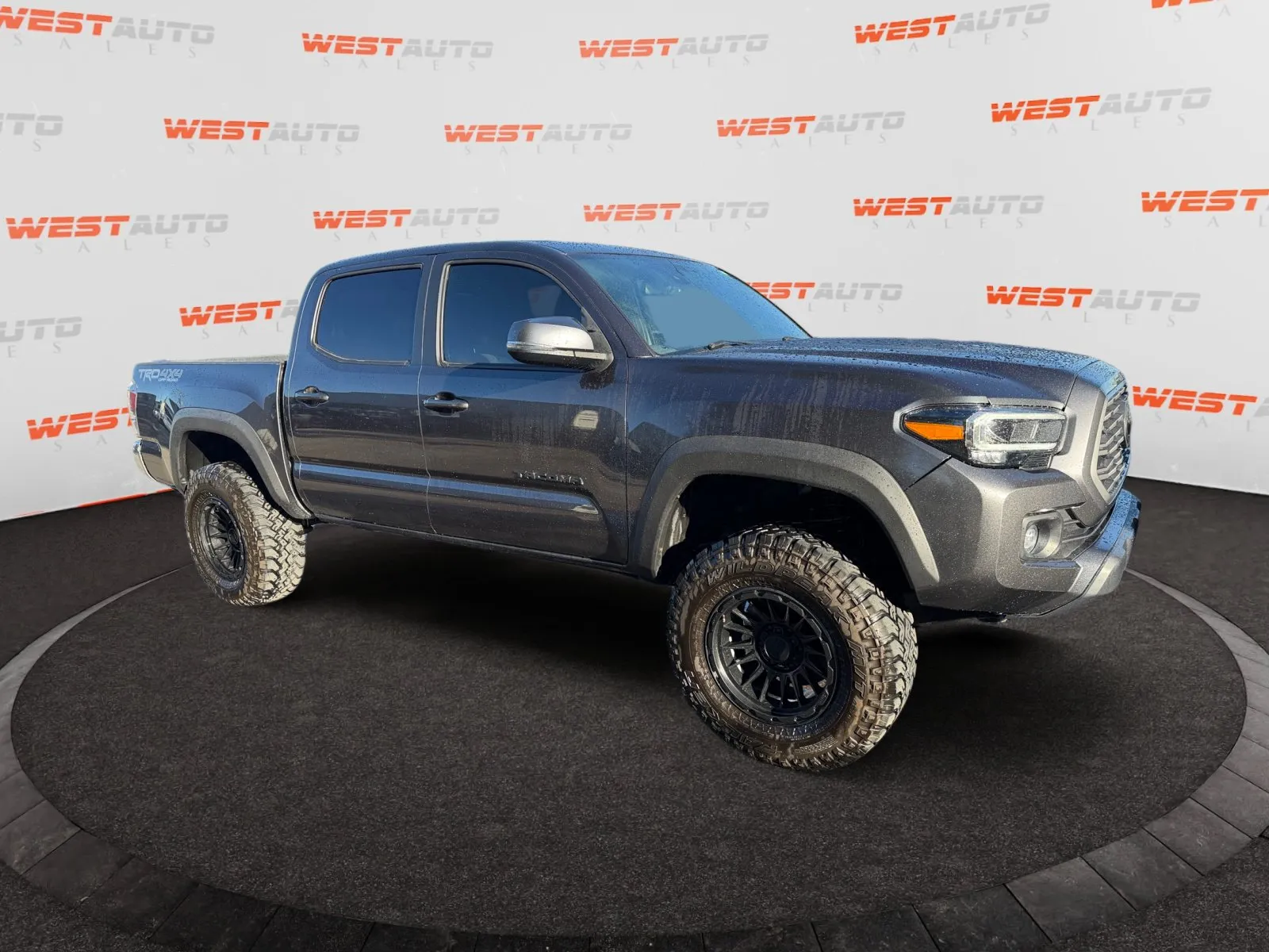 Toyota Tacoma photo 7
