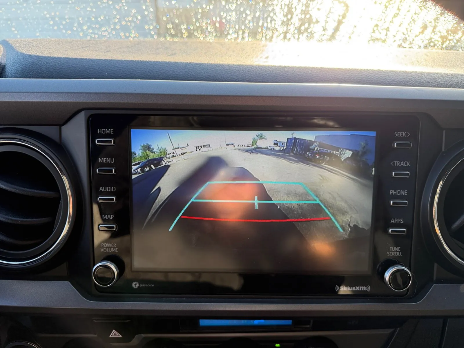 Toyota Tacoma photo 23
