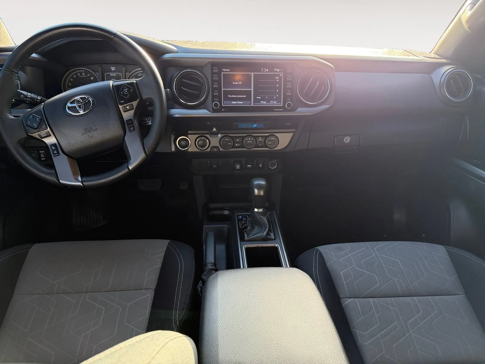 Toyota Tacoma photo 10