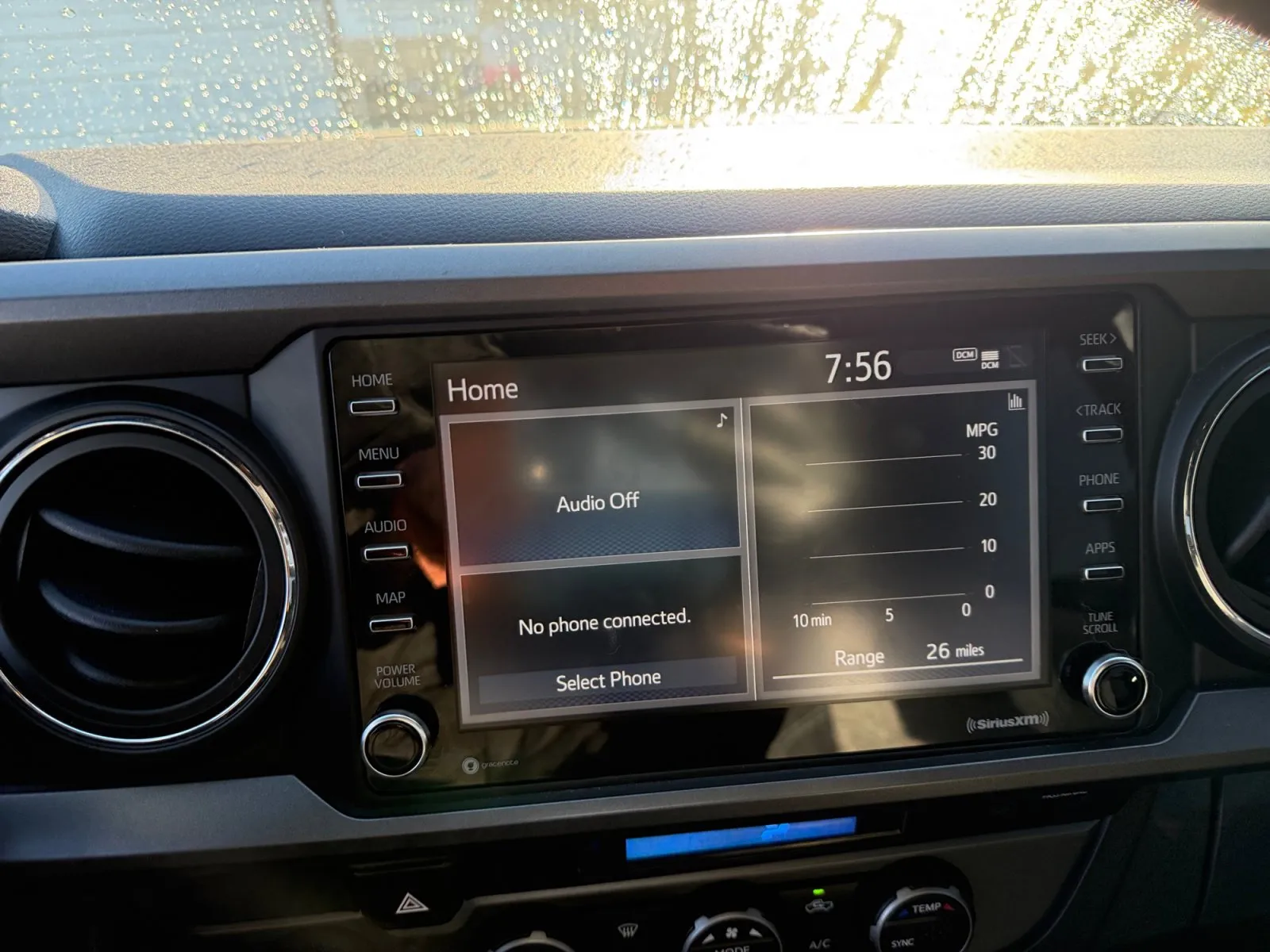 Toyota Tacoma photo 21