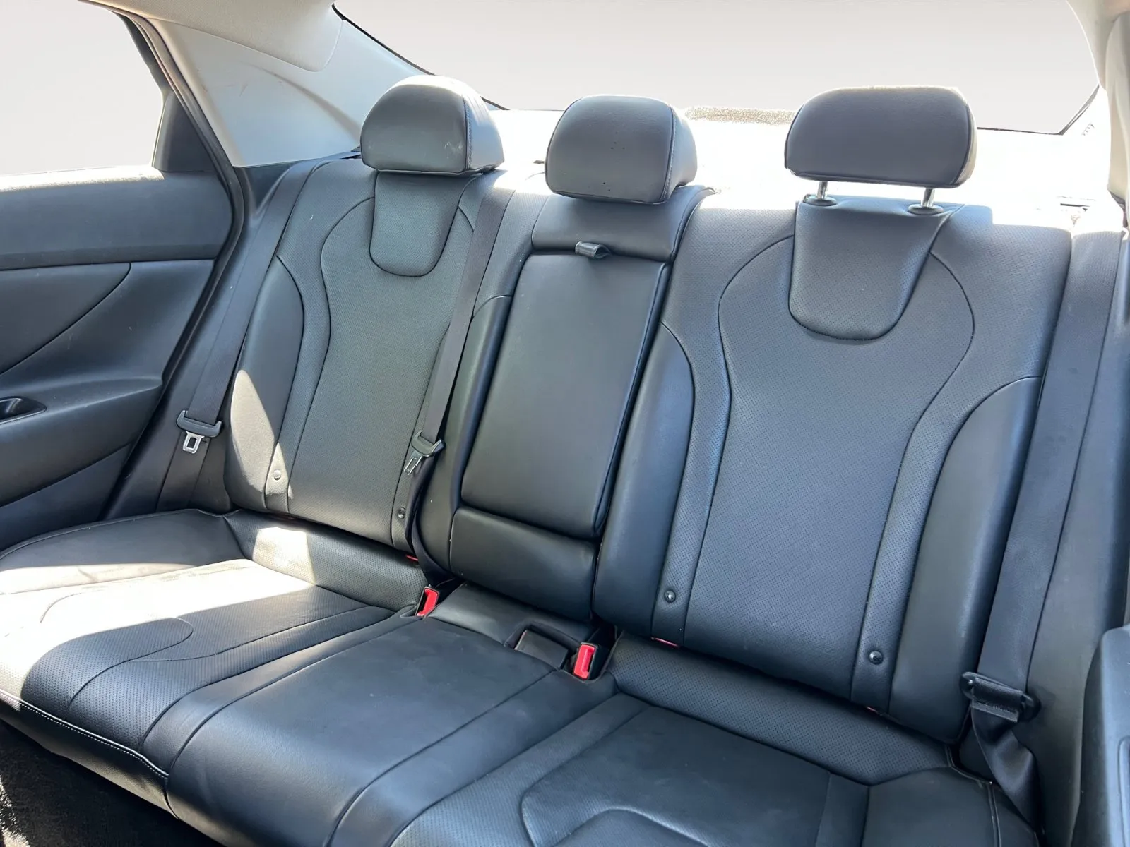 Hyundai Elantra photo 13