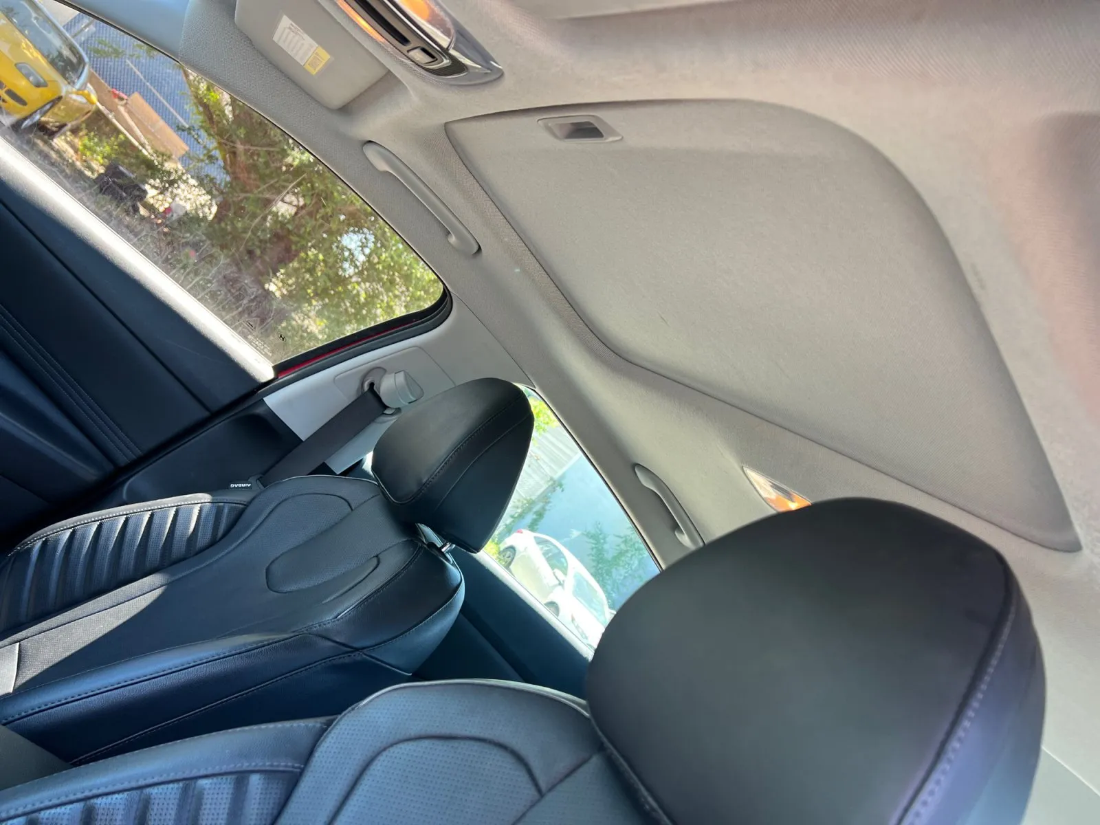 Hyundai Elantra photo 20